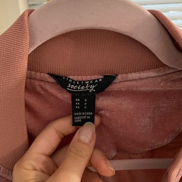 Velvet Jacket - Picture 3 of 4